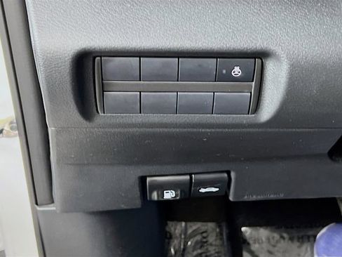 Certified 2023 Nissan Kicks SR w/ SR Premium Package image 10