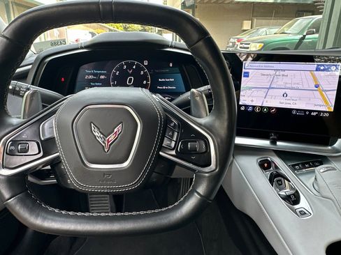 Used 2022 Chevrolet Corvette Stingray Premium Conv w/ Z51 Performance Package RWD image 15