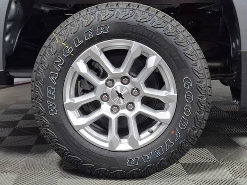 New 2026 Chevrolet Silverado 1500 RST w/ Z71 Off-Road Package AWD/4WD image 26