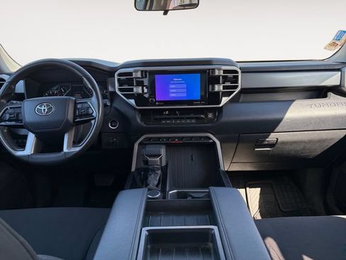 Used 2022 Toyota Tundra SR5 AWD/4WD image 10