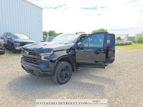 Used 2025 Chevrolet Silverado 1500 LT Trail Boss w/ LT Trail Boss Premium Package AWD/4WD image 42