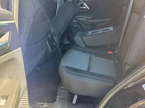 Used 2025 Mitsubishi Outlander ES AWD/4WD image 18