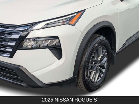 Certified 2025 Nissan Rogue S image 10