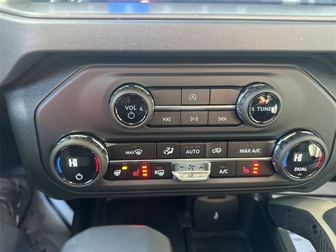 New 2025 Ford Bronco Badlands w/ Sasquatch Package image 25