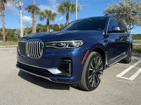 Used 2020 BMW X7 xDrive40i w/ Premium Package AWD/4WD image 4
