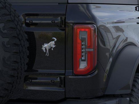 New 2026 Ford Bronco Badlands w/ Sasquatch Package AWD/4WD image 23