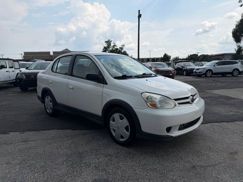 Used 2003 Toyota Echo Sedan w/ Upgrade Pkg 2 FWD image 3