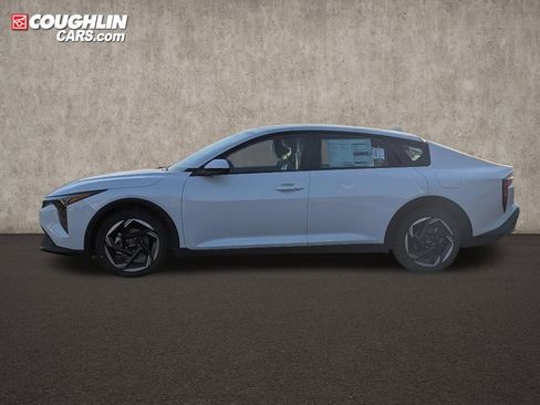 New 2025 Kia K4 EX image 4