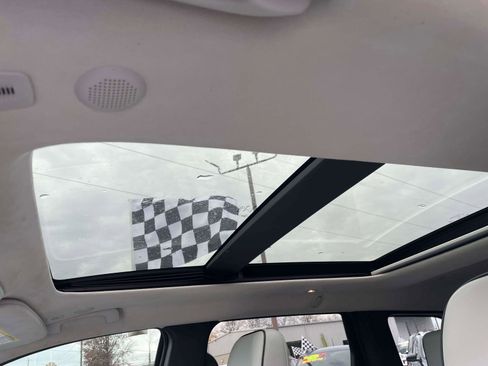 Used 2019 Jeep Grand Cherokee Summit image 8