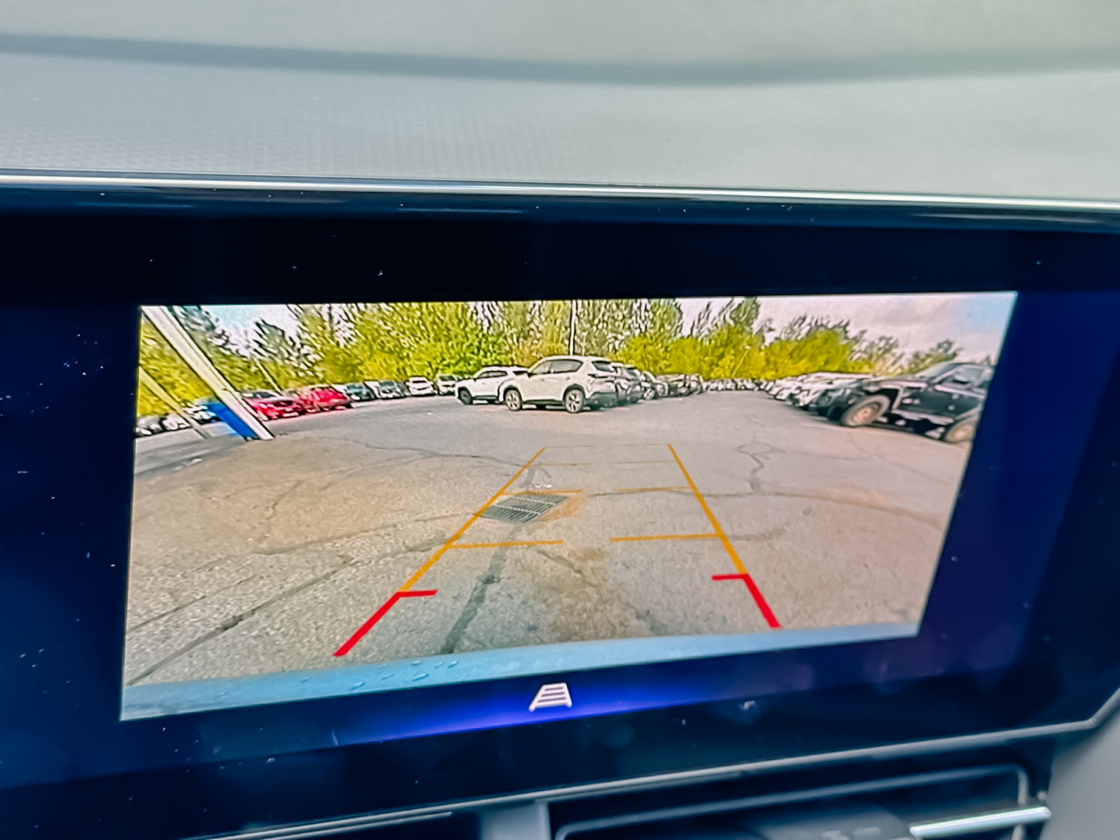 Used 2025 Chevrolet Trax LT FWD image 18