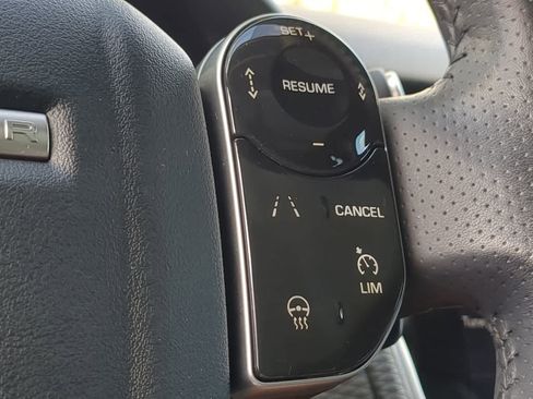 Used 2019 Land Rover Range Rover Velar S image 26