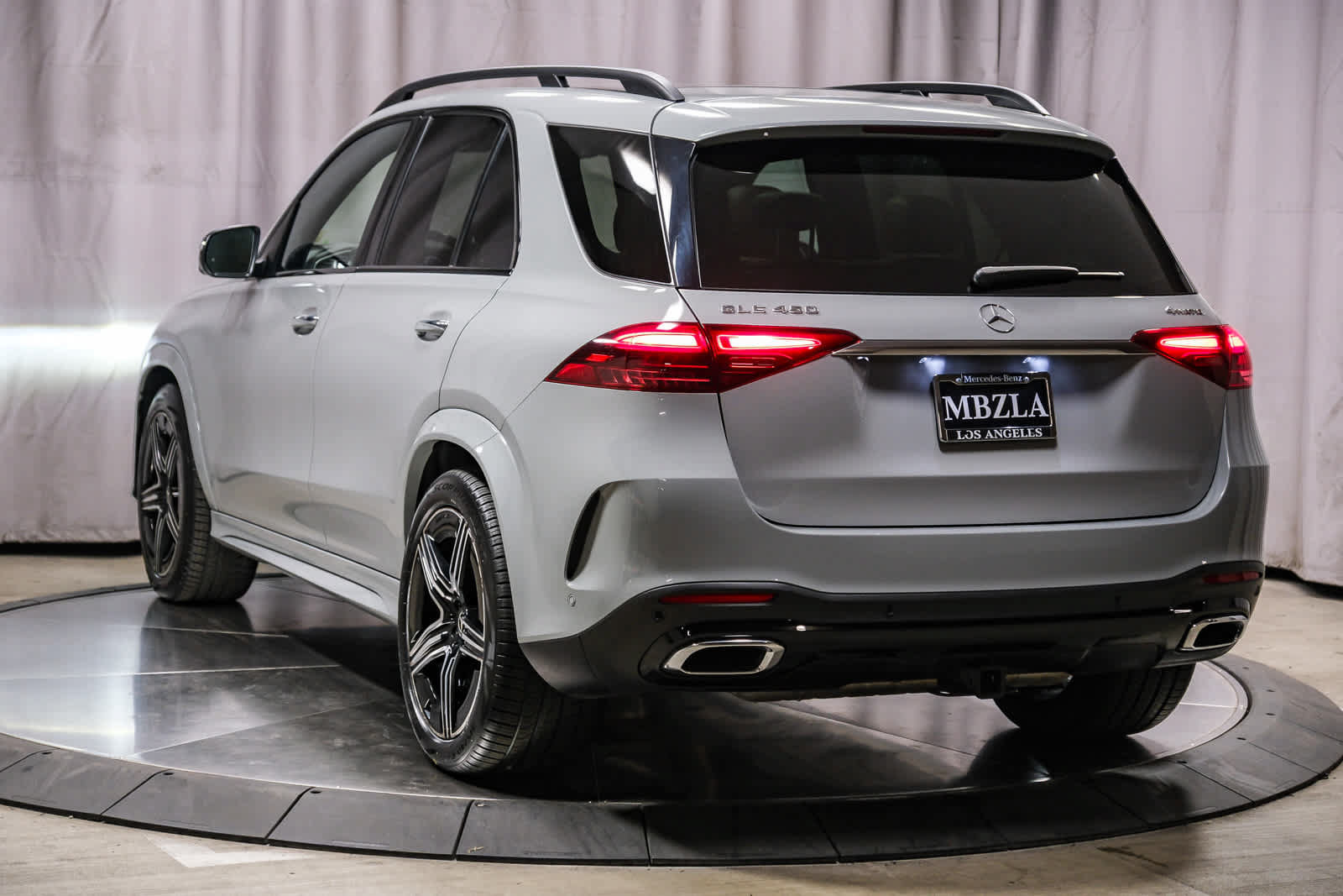 Certified 2024 Mercedes-Benz GLE 450 4MATIC image 2