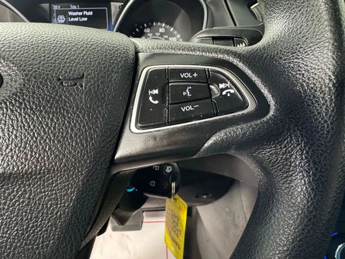 Used 2017 Ford Focus SE FWD image 16