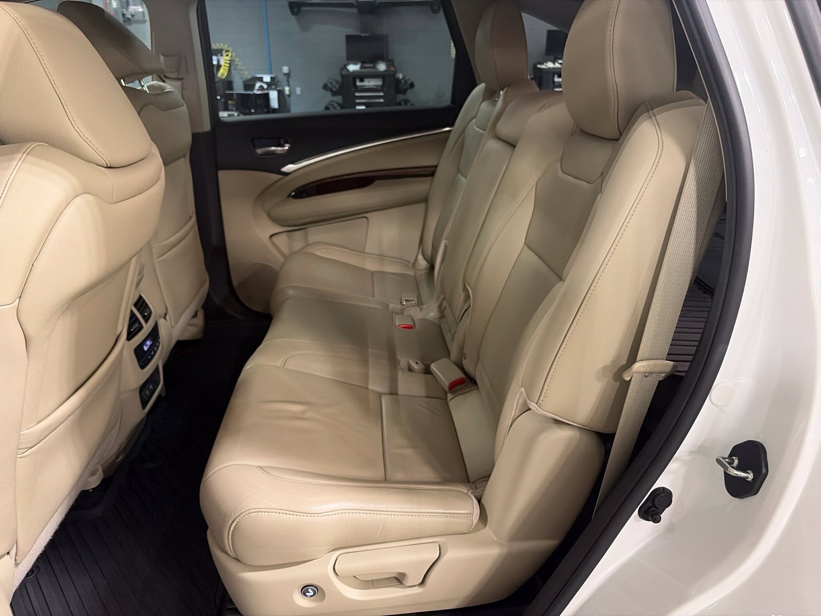 Used 2018 Acura MDX SH-AWD image 22