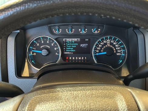 Used 2014 Ford F150 XLT w/ XLT Chrome Package image 18