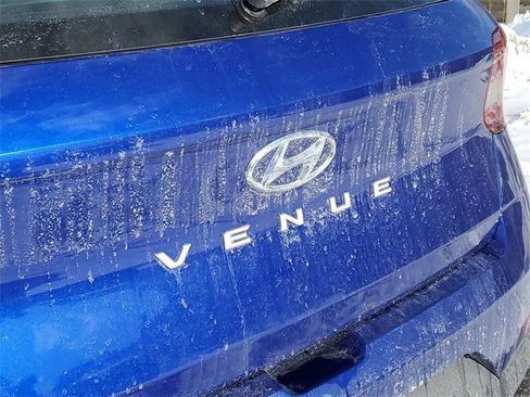 Used 2023 Hyundai Venue Limited w/ Cargo Package image 30
