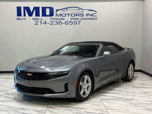 Used 2020 Chevrolet Camaro LT RWD image 1