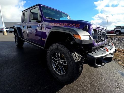 New 2026 Jeep Gladiator Mojave image 3