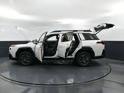 Used 2026 Subaru Outback Premium image 35