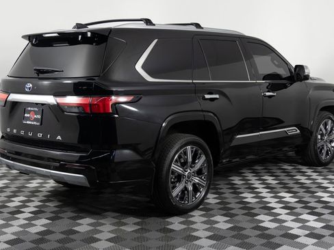 Used 2023 Toyota Sequoia Capstone image 8