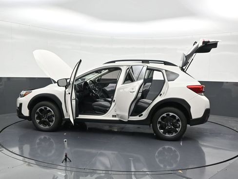 Used 2023 Subaru Crosstrek 2.0i Premium image 33