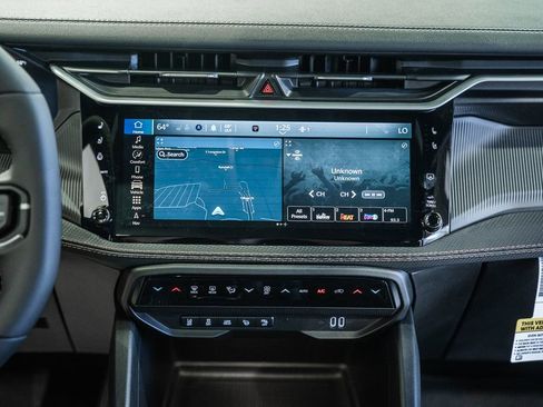 New 2026 Jeep Cherokee Overland image 22