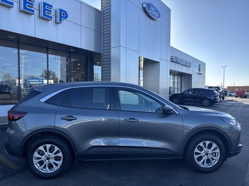 Used 2023 Ford Escape Active image 8