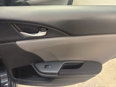 Used 2020 Honda Civic LX image 24