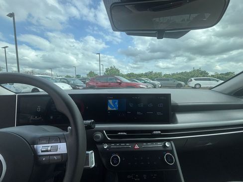 Used 2025 Hyundai Sonata SEL image 32