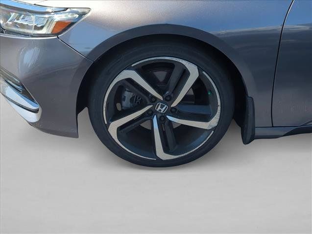Used 2018 Honda Accord Sport image 29