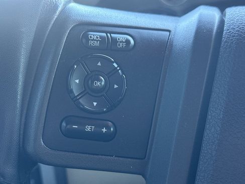 Used 2012 Ford F250 Lariat w/ Lariat Interior Pkg image 13