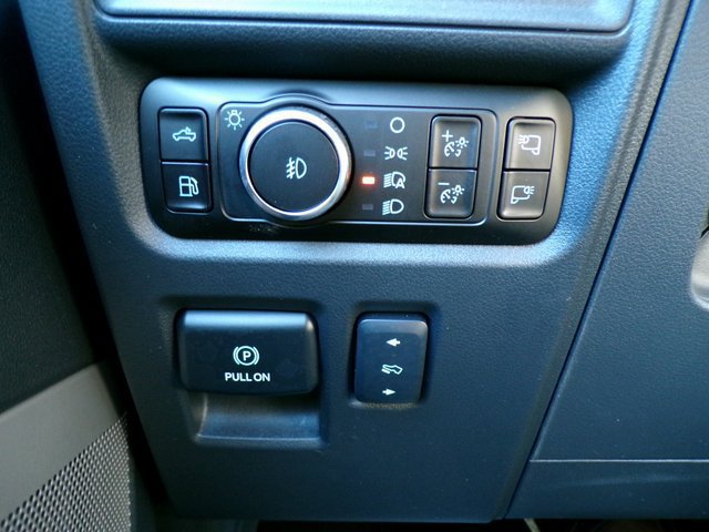 Used 2026 Ford F150 Lariat w/ Equipment Group 502A High AWD/4WD image 21