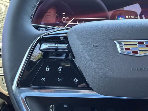 Certified 2025 Cadillac Escalade Premium Luxury w/ Touring Package image 29