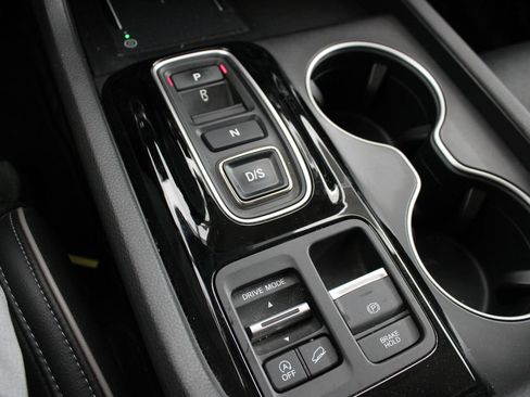 Used 2023 Honda Pilot Elite image 19