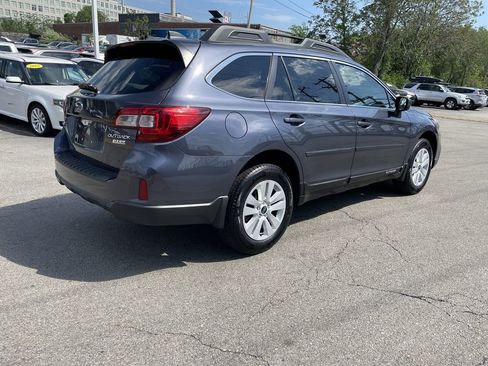 Used 2017 Subaru Outback 2.5i Premium AWD/4WD image 8