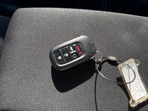 Used 2025 Honda Civic Sport image 22