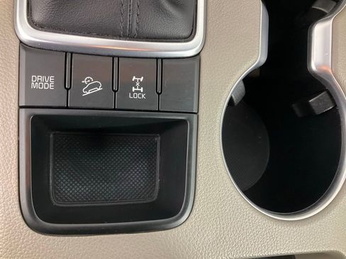 Used 2020 Kia Sportage EX image 21