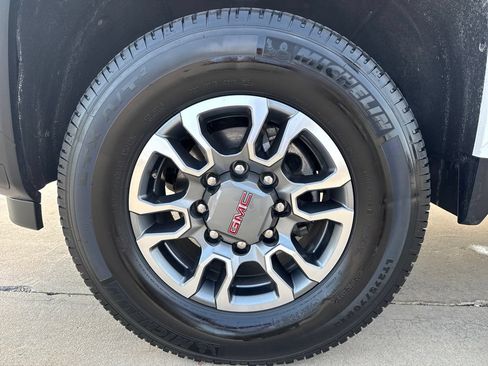 Certified 2025 GMC Sierra 2500 SLE w/ SLE Value Package; AWD/4WD image 13