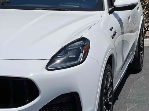 Used 2023 Maserati Grecale Modena AWD/4WD image 66