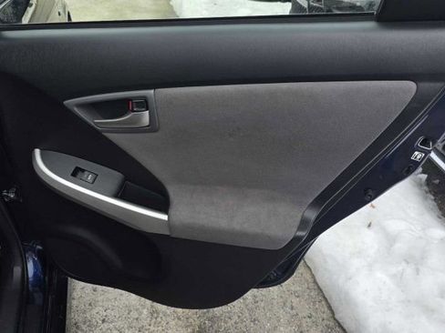 Used 2013 Toyota Prius Three image 29