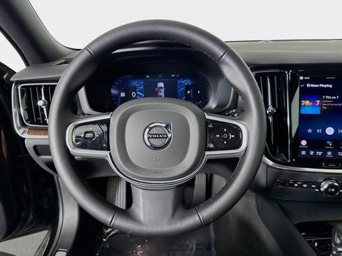 Used 2025 Volvo V60 B5 Cross Country Plus image 13