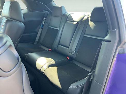 Used 2014 Dodge Challenger R/T image 18