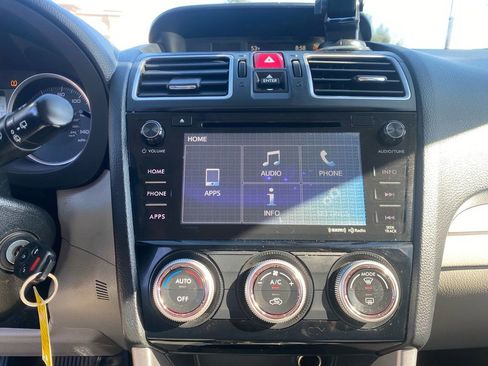 Used 2017 Subaru Forester 2.5i Premium w/ Popular Package #2A AWD/4WD image 14