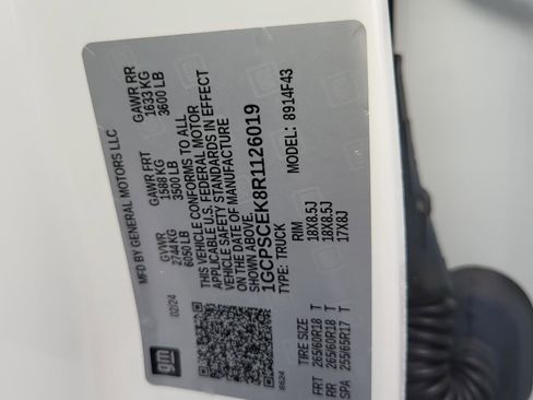 Used 2024 Chevrolet Colorado LT w/ LT Convenience Package III image 34