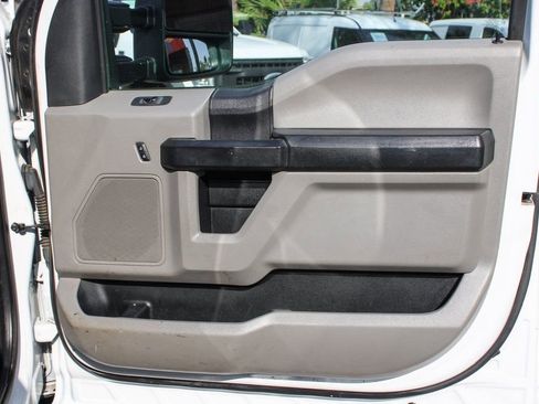 Used 2019 Ford F550 2WD Crew Cab Super Duty image 36