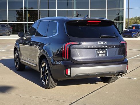 New 2025 Kia Telluride EX w/ EX Captain's Chair Package image 3