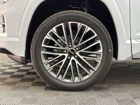 New 2026 GMC Terrain Denali w/ LPO, Floor Liner Package image 16