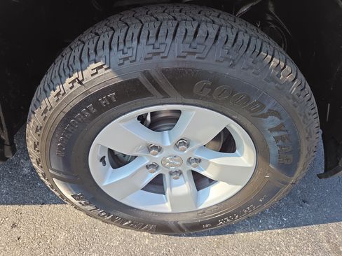 Certified 2020 RAM 1500 Tradesman w/ Popular Equipment Group RWD image 19