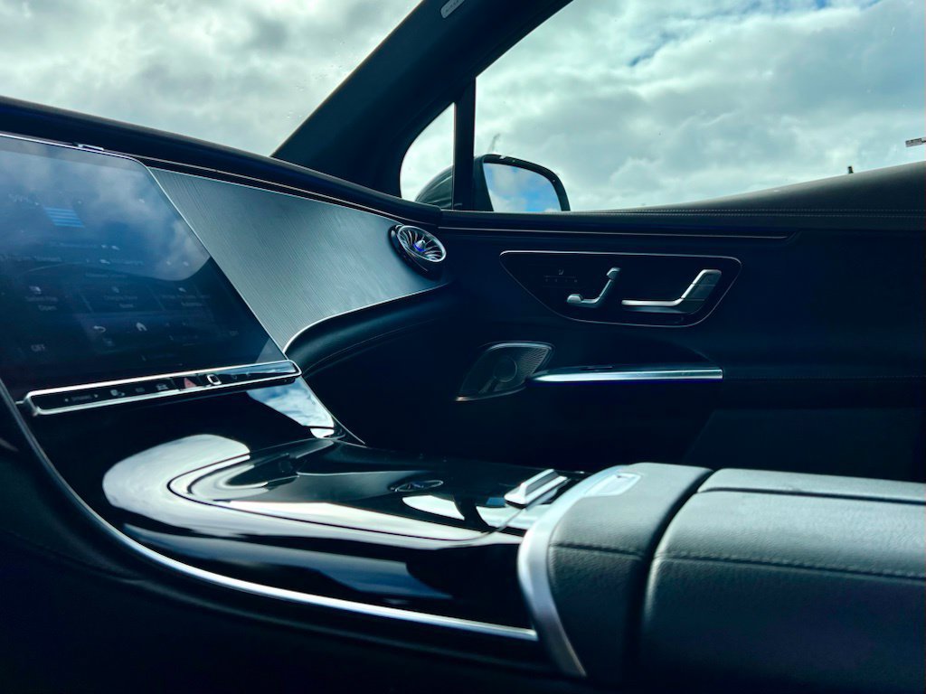 Certified 2023 Mercedes-Benz EQE 350+ 4MATIC SUV image 19