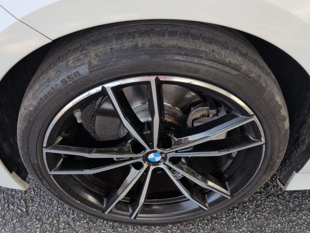 Used 2021 BMW 330i Sedan w/ M Sport Package RWD image 10